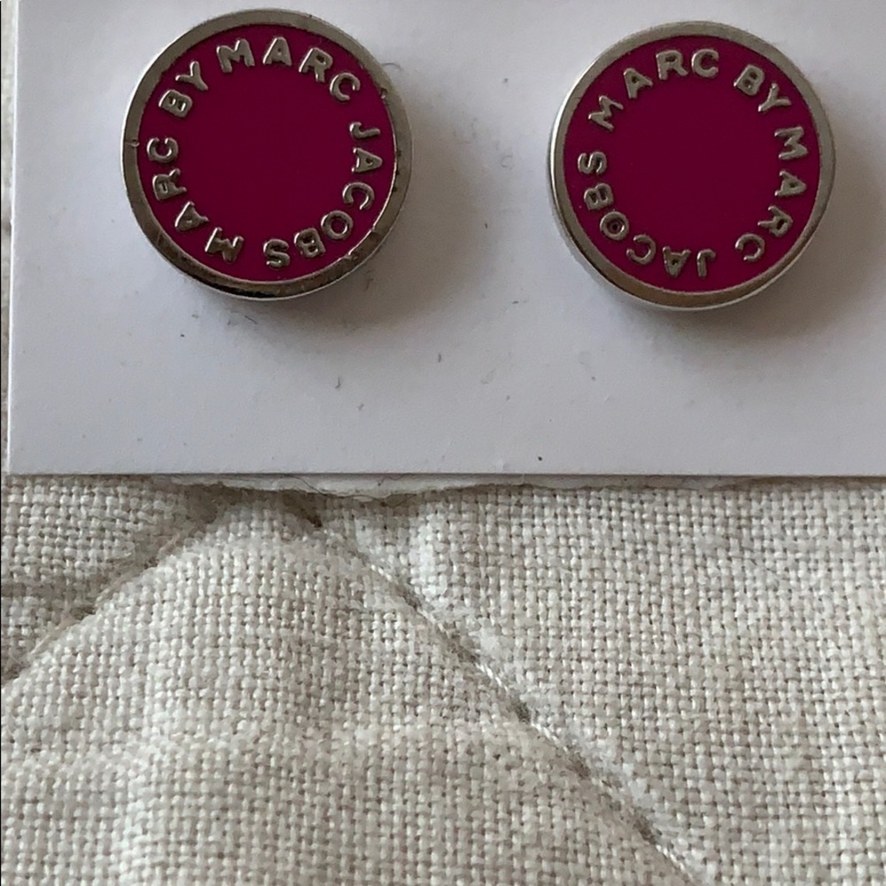 Marc by Marc Jacobs magenta round earrings